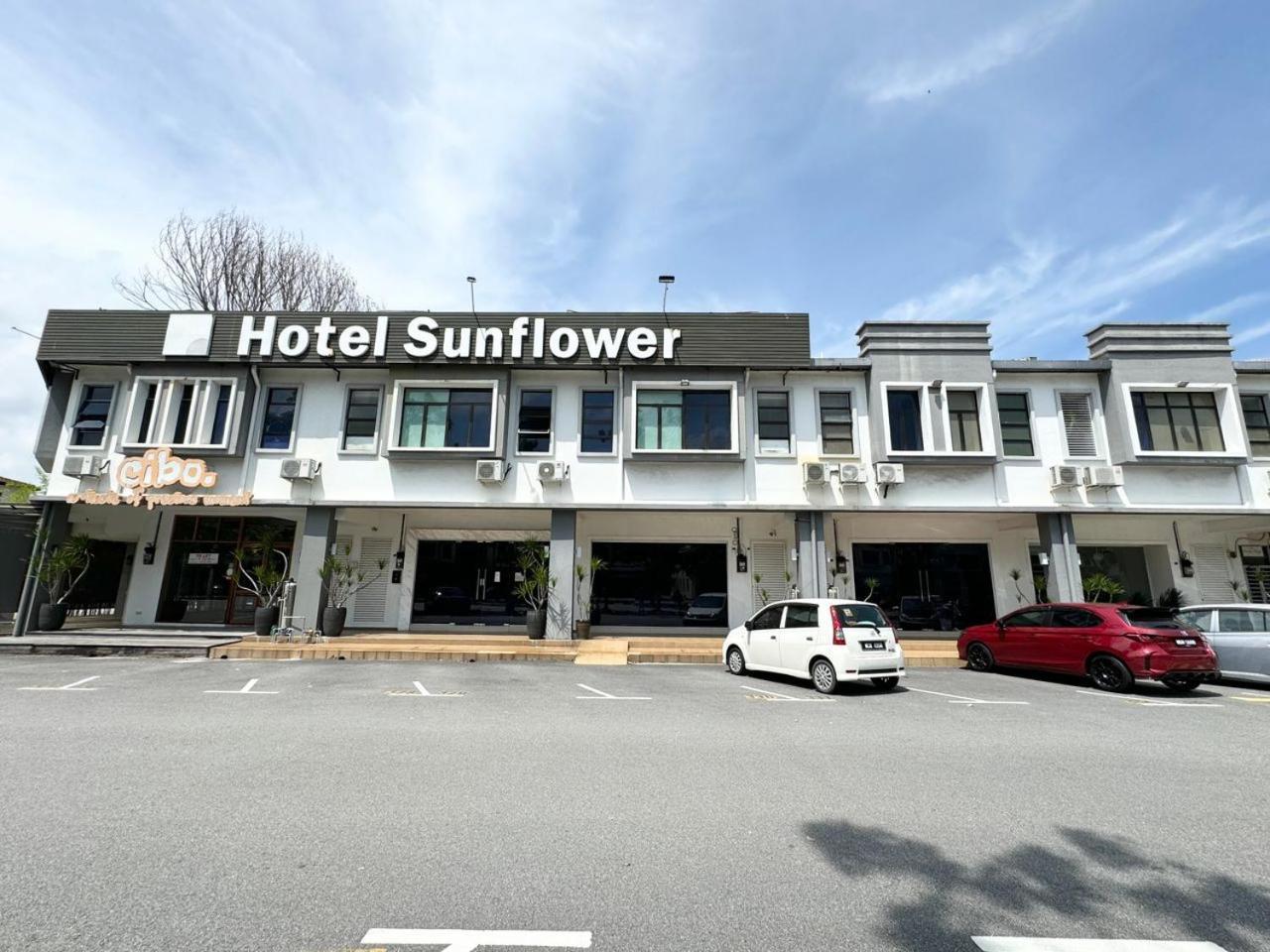 Hotel Sunflower - Hls Malacca Exterior photo